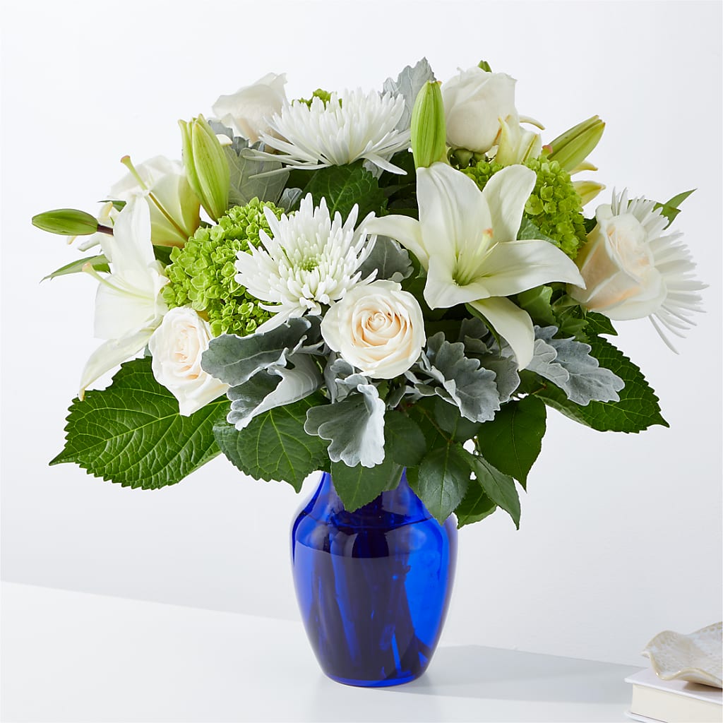 Snowy Dreams Bouquet – At All About Flowers Llc, Cincinnati OH