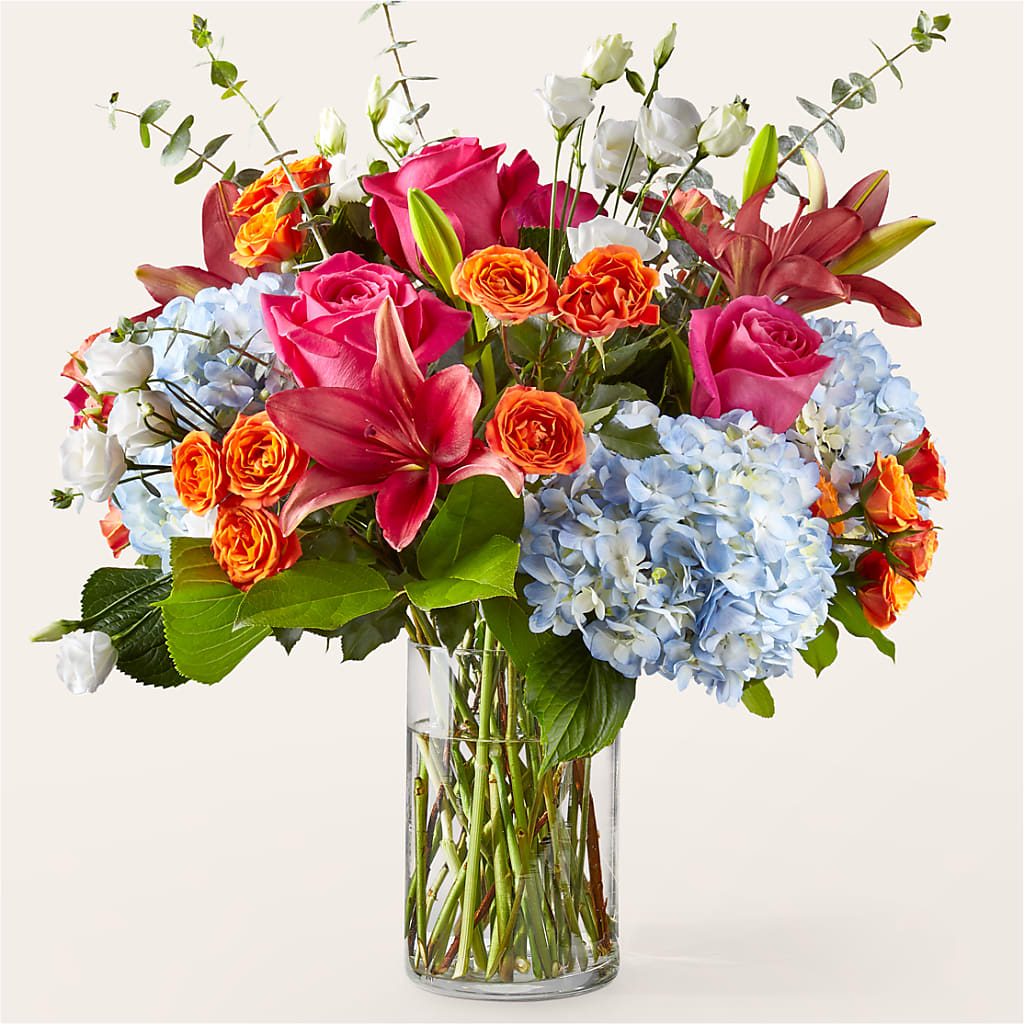 Awestruck Luxury Bouquet – At All About Flowers Llc, Cincinnati OH