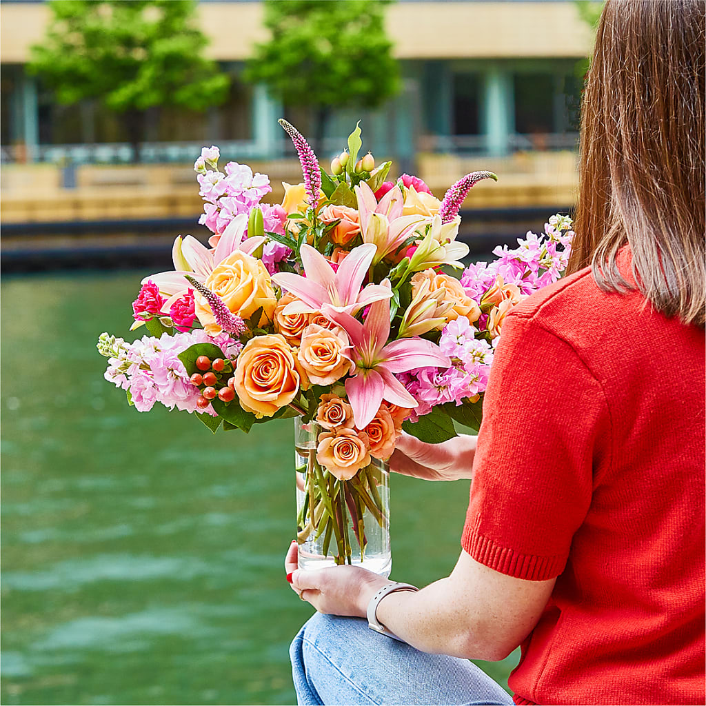 PEACHページ Bisous Bouquet – orange, peach, pink flower arrangement